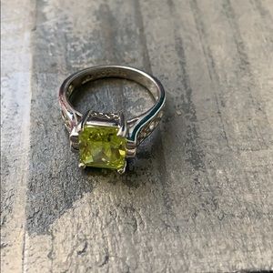 Lia Sophia Appletini Ring - size 7